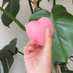 Süßer rosafarbener Liebes-Herz-Anti-Stress-Ball