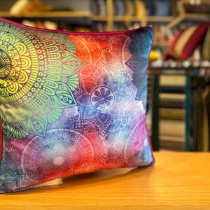 Abstract Pattern Decorative Pillow Cover with Modern Artistic Design, Colorful Cushion Case for Sofa, Bed or Contemporary Home Decor