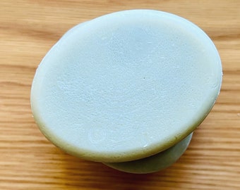 Barra per la cura dei capelli con balsamo profondo. Domina i capelli secchi e crespi, senza parabeni e solfati, delicata cura dei capelli ecologica e biologica, rinforzante e riparatore