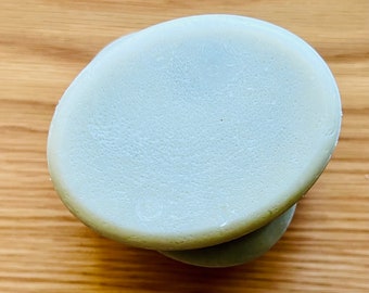 Panetto condizionante quotidiano, cura dei capelli, capelli folti ma senza appesantire, senza parabeni e solfati, ecologico, rinforzante per tutti i tipi di capelli.