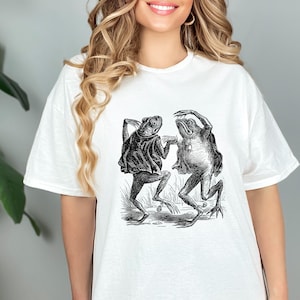 Retro Dancing Frogs T Shirt Vintage Style Frog Graphic shirt Cute Funny Frog Gift For Dancers T-shirt Frog Lovers Gift