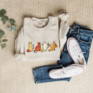 Ghost Cat Halloween Sweatshirt,Cat Lover Shirt,Black Cat Shirt,Halloween Long Sleeve,Spooky Season,Cute Fall Tee,Ghost Hoodie,Halloween Gift imagem 4