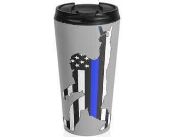 ビッグフット プロファイル ステンレススチール トラベルマグ、薄いブルーライン フラッグ、ビッグフット愛好家へのギフト、フラッグ デザイン付きトラベルマグ、ブルーライン マグ、スチールマグ