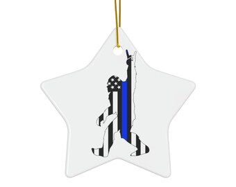 ビッグフット シン ブルー ライン セラミック オーナメント - 4 つの形状 - スノーフレーク、スター、ハート、サークル - 法執行機関のクリスマス装飾