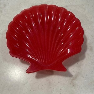 Seashell Shaped Resin Dish | Bright Pink | Ocean Themed Gift | Jewelry Tray | Handmade Home Decor | Beach Theme | Trinket Dish | Shell Dish