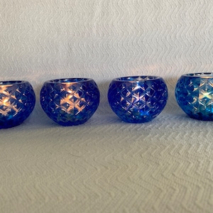 Round Resin Candle Holder 4 Pack | Diamond Pattern | Round Candle Holder Set | Tealight Votive Candle Holder Set | Multiple Color Choices