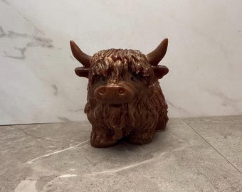 Handcrafted Resin Highland Cow Figurine – Rustic Farmhouse Decor; Brown