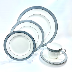 Servizio da tavola da 5 pezzi Royal Doulton/modello H5003 Etude/grigio blu platino