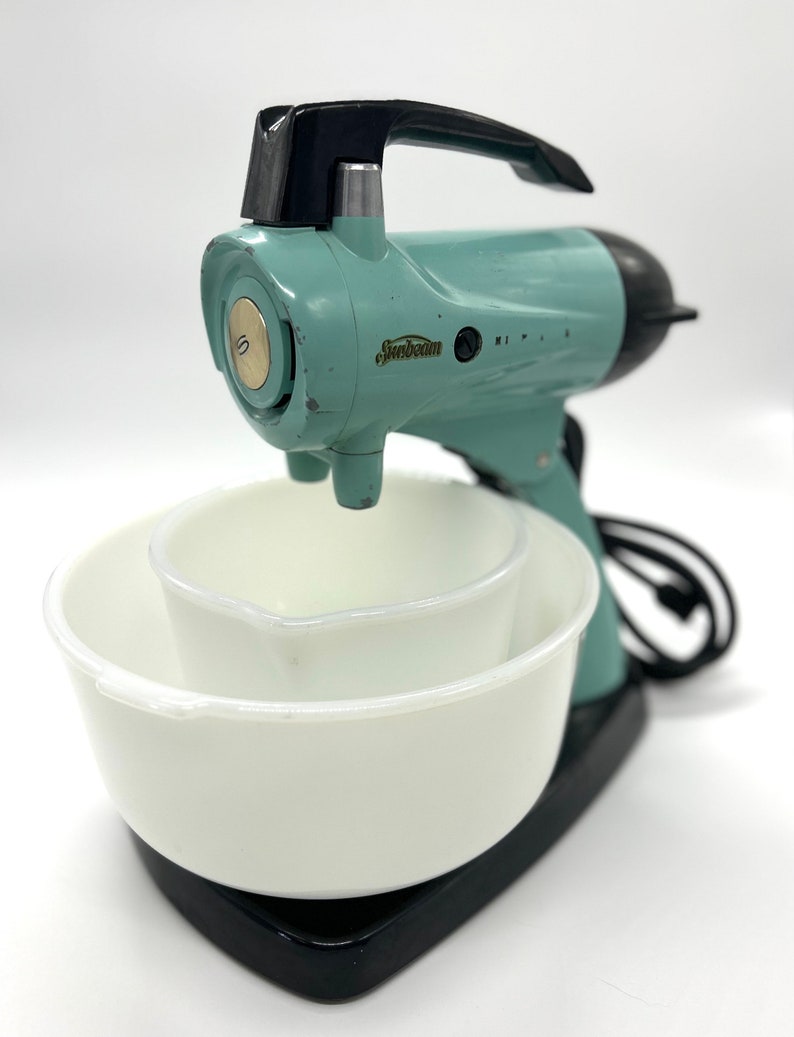 Vintage 1950s Sunbeam Mixmaster in Turquoise Blue / for Display