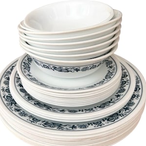 Vintage Corelle/ Old Time Blue/ open voorraadborden, kommen verkocht in sets