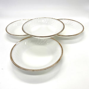 Set of 4 Vintage 1950 Fire king swirl pattern white and gold soup bowls