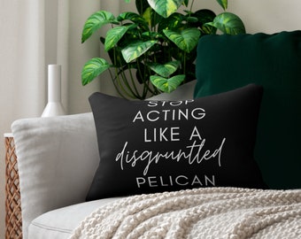 Schitt's Creek Missnöjd Pelican Black Spun Polyester Lumbar Kudde 20" x 14"