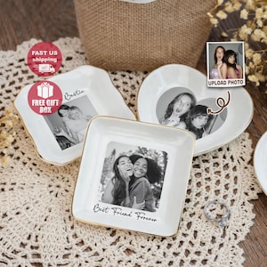 Portagioie personalizzato con foto per la migliore amica, vassoio portagioie in ceramica per la migliore amica, regalo di compleanno per la migliore amica, portagioie per anelli per lei