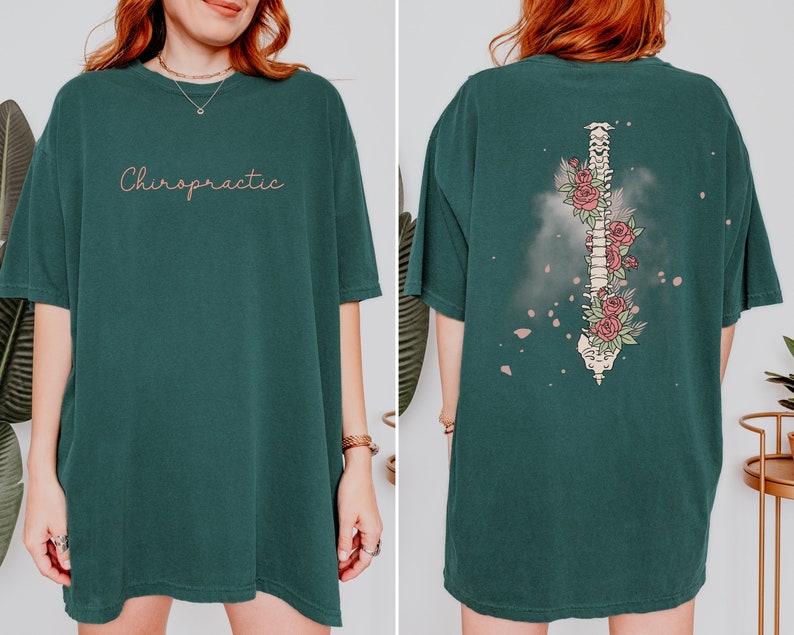 Kiropraktor t-shirt, kiropraktorpresent, kiropraktorstudent, kiropraktorskjorta, kiropraktorskjorta, kiropraktorexamen, kiropraktormottagning, ryggradskjorta, Blue Spruce