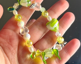 Green Heart beaded string bracelet
