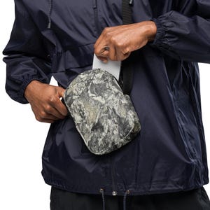 Sac à bandoulière utilitaire camouflage marbré Sac de voyage Gris blanc Noir et un peu de vert