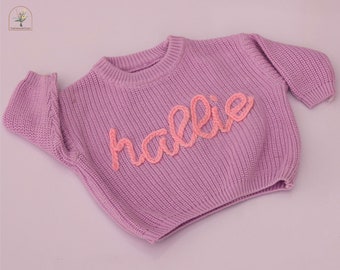 Sweat-shirt personnalisé pour nouveau-né en tricot, pull avec nom de bébé brodé à la main, meilleur cadeau de premier anniversaire pour bébé fille, cadeau de baby shower à personnaliser