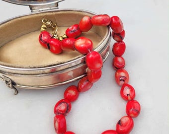Vintage Red Coral Chunky Beaded Boho Necklace 16"