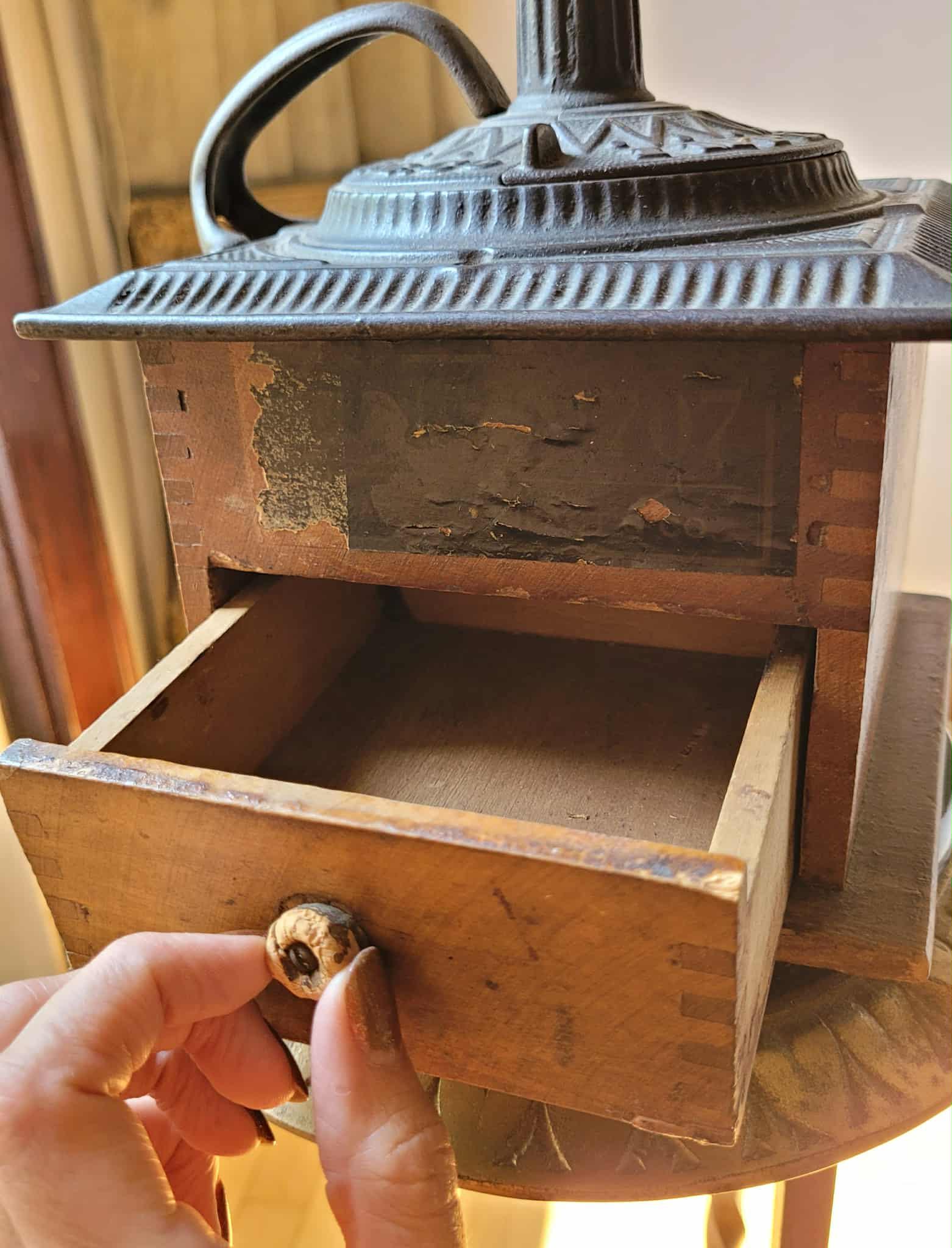 希少な1890年代製アンティーク鋳鉄製トップコーヒーグラインダー