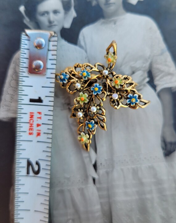 Vintage Enamel Faux Seed Pearl Floral Gold Tone B… - image 4