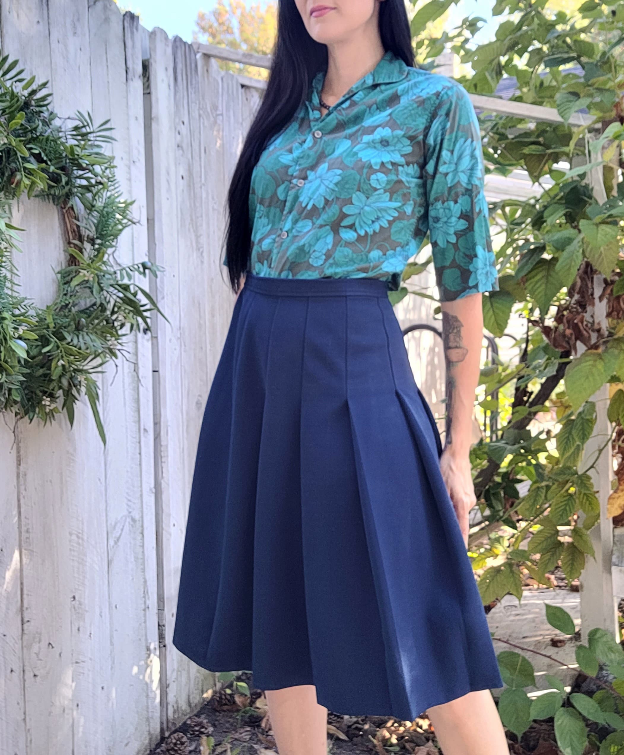 Vintage 70s Jack Winter Blue Double Knit Polyester Pleated Retro 