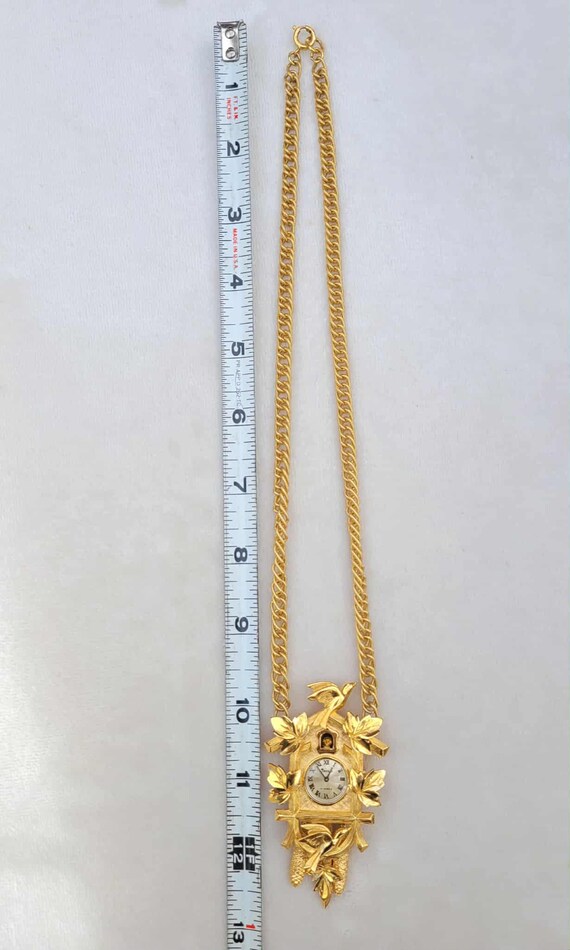 Vintage Trifari Cuckoo Clock Bird Figural Watch Pendant  display picture 2