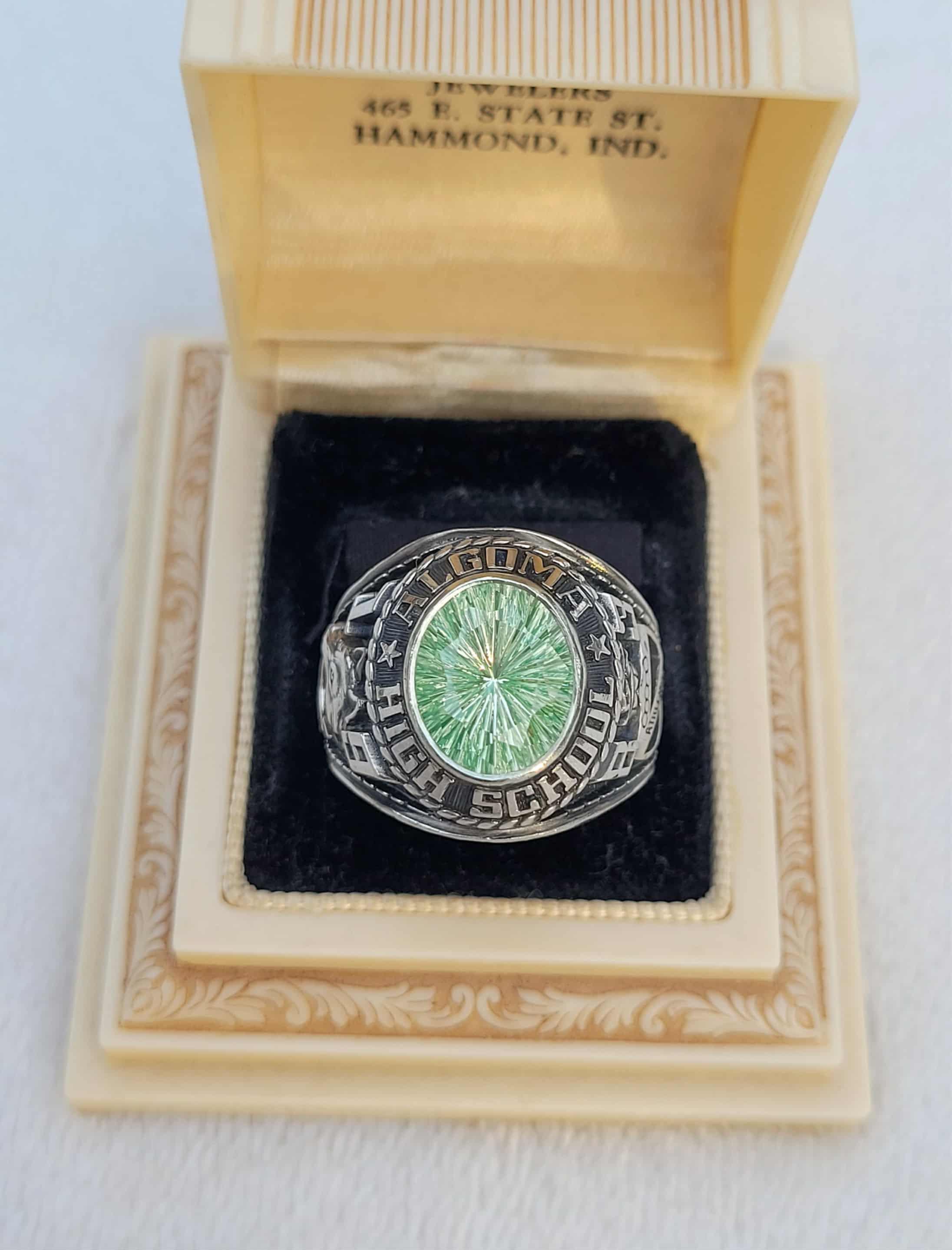 Vintage Womens Class Rings 1983 - Etsy