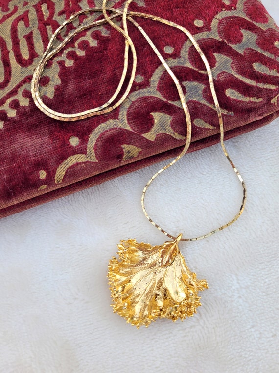 Vintage 70s Gold Tone Dipped Leaf Necklace Nature 
