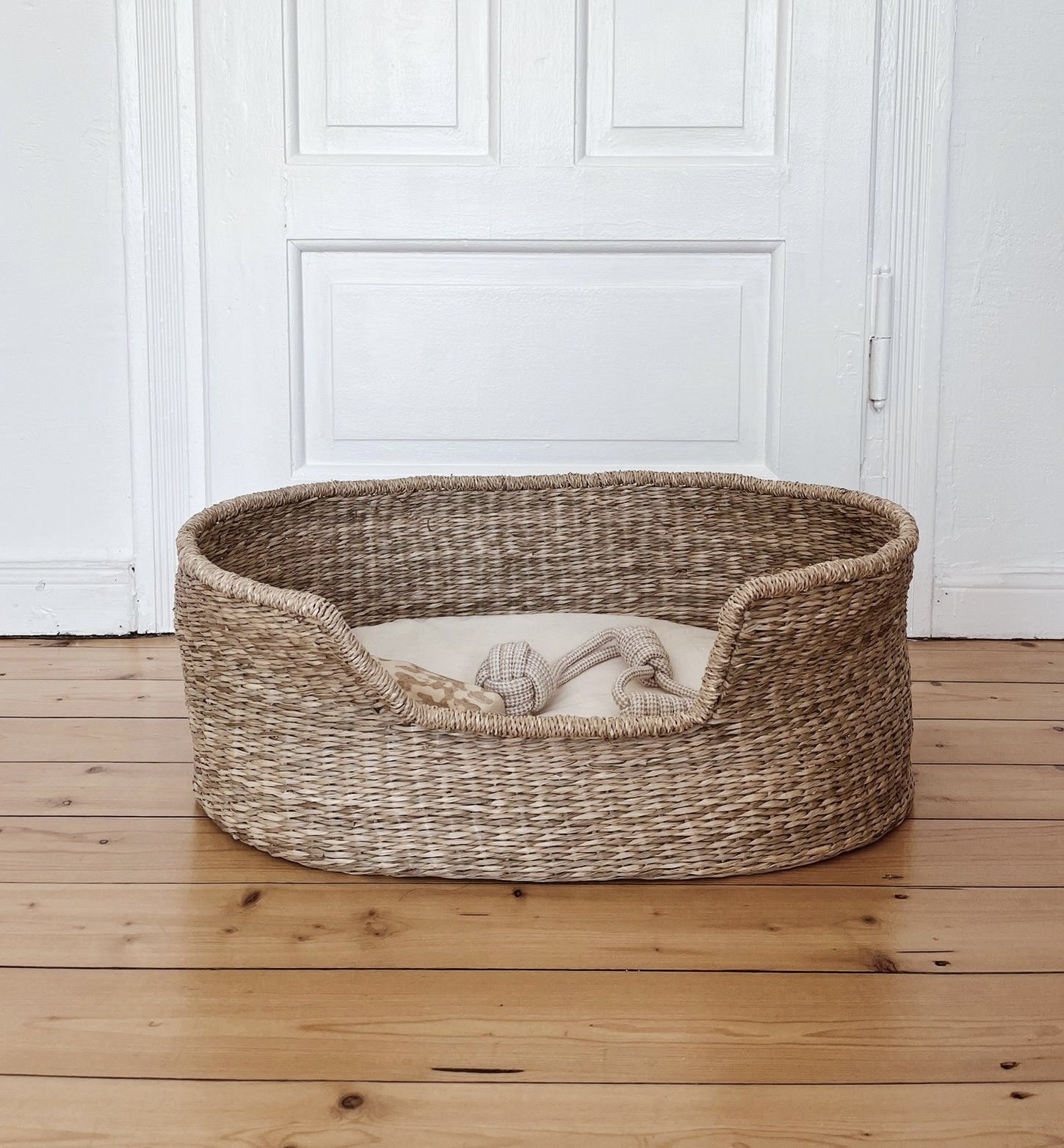 Cheap dog baskets deals