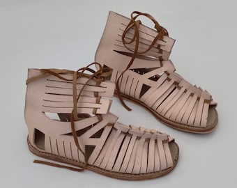 Handmade Leather Caligae Sandals: Lace-Up Roman Footwear