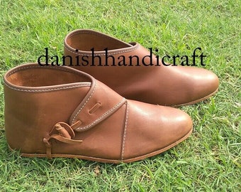 Handmade Medieval Leather Toggle Boots: Brown Button Up Footwear