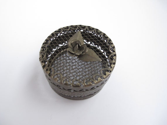 Vintage Woven Metal Jewellery Round Box With Rose… - image 1