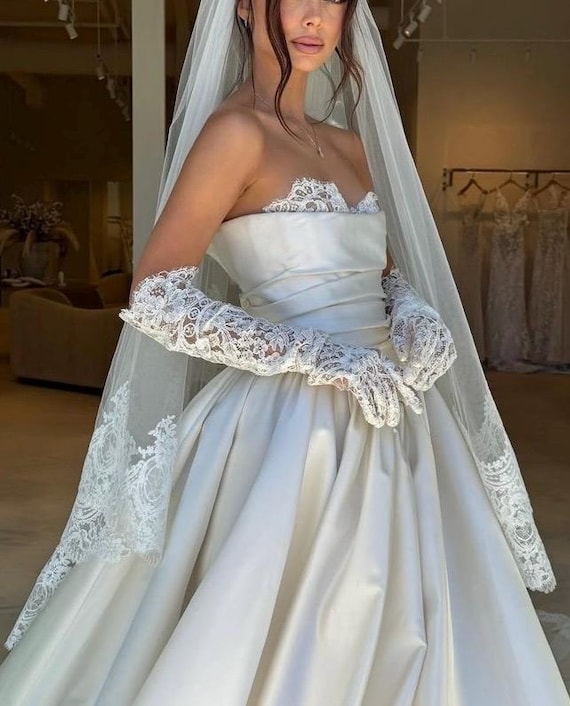 white lace communion dress Ball Gown Lace White Flower Girls Dresses Kids Wedding Dress Holy Firs   Siaoryne
