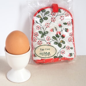 Vintage Laura Ashley - STRAWBERRY FIELD FLORIBUNDA - Printed Cotton Quilted Egg Cosy, 9cm x 11cm, 1980's