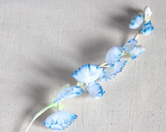 Vintage White Wired Floral Sprigs, Wedding and Cake Decorating, Millinery Floral Sprig, 18cm Long, 1960's
