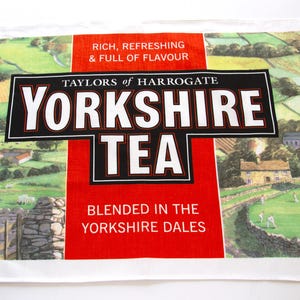 Paño de cocina de algodón Yorkshire Tea: Paisaje de Taylor's of Harrogate imagen 2