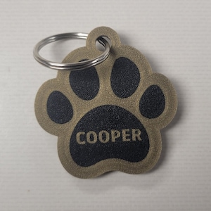 Médaille pour chien personnalisée imprimée en 3D - carte d'identité en forme de patte avec livraison gratuite au Canada, texte et couleur personnalisables, carte d'identité durable pour animal de compagnie