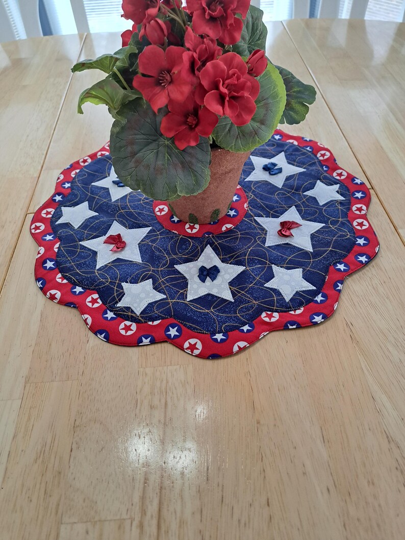 Patriotic Candle Mat/table Topper With Red & Blue Bows 14 Inches in ...
