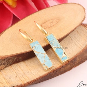 Pendientes colgantes de barra de turquesa Mohave, chapados en oro, joyería de piedra natal de diciembre