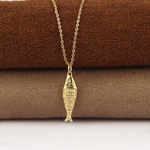 Gold-Plated Fish Necklace with Small Eye CZ, Minimalist Ocean Animal Pendant Jewelry, Lucky Fish Charm Pendant Necklace, Beach Jewelry