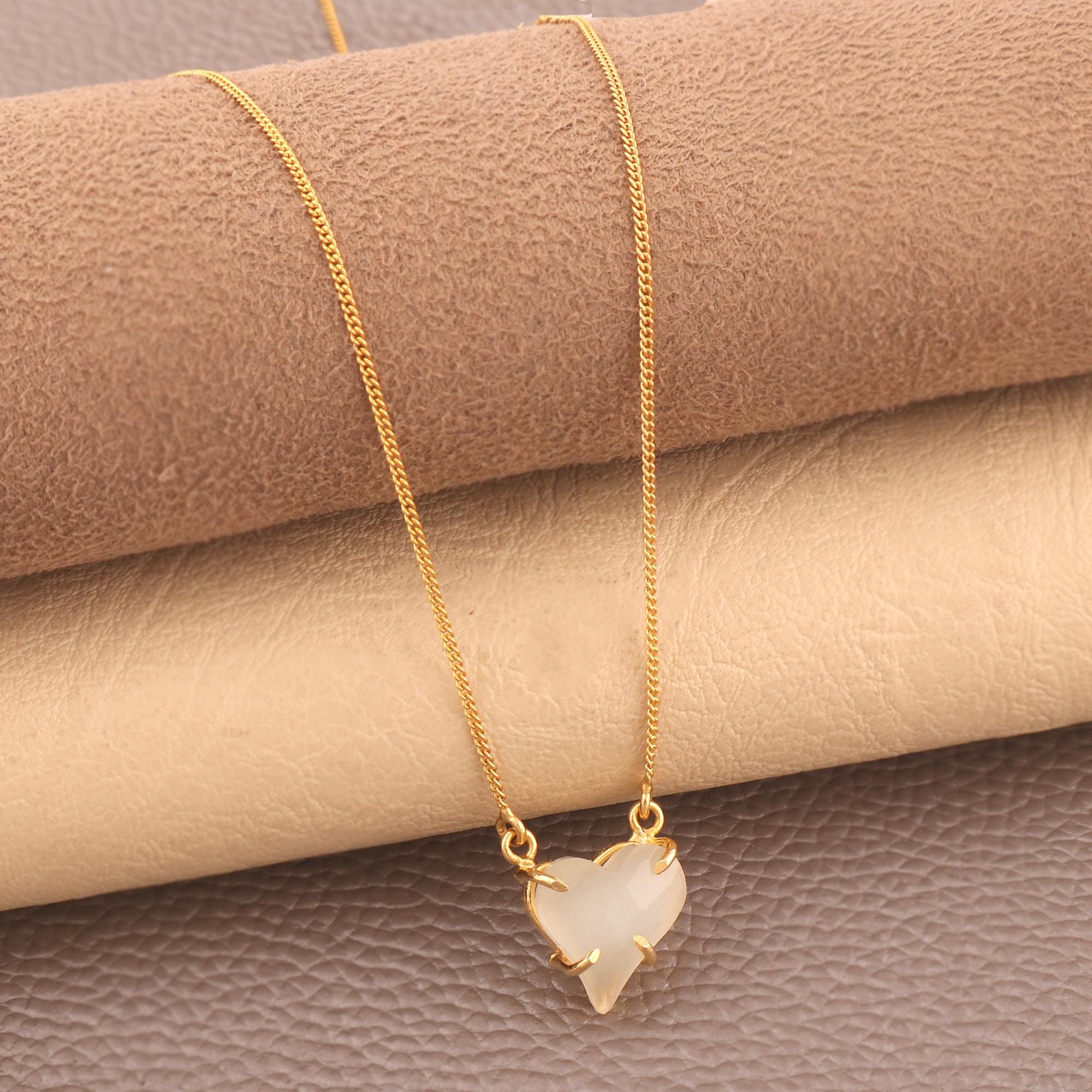 Gold Plated Cat's Eye Heart Pendant Necklace: Dainty Vintage Locket