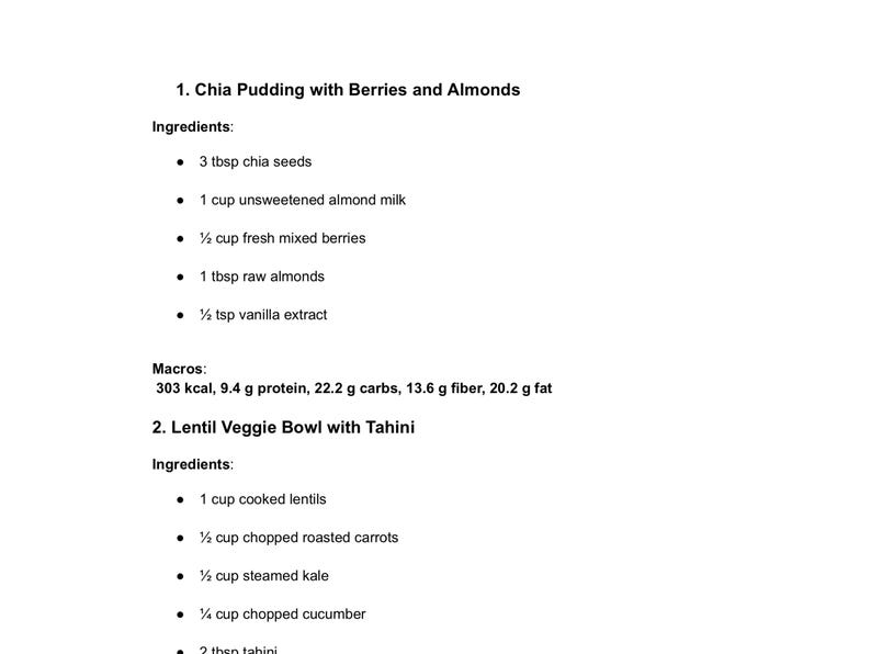 Puede incluir: Una receta escrita a mano para pud&iacute;n de ch&iacute;a con bayas y almendras y un bol de verduras con lentejas y tahini. La receta enumera los ingredientes y las macros para cada plato.