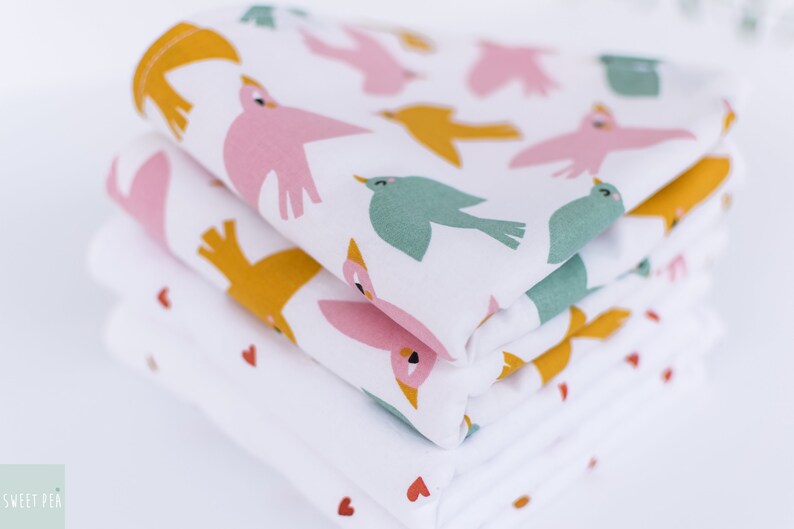 UTENSILO FABRIC BASKET & 4 Burp Cloths Gift Set, Baby Girl Gift