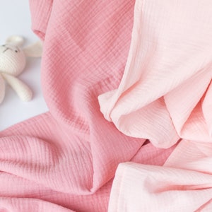 BABY PINK MUSLIN Decke, Sommerdecke, Geschenk für neue Eltern, Kinderwagenbezug, Neugeborene Swaddle, Babypartygeschenk, Decke 120x120cm