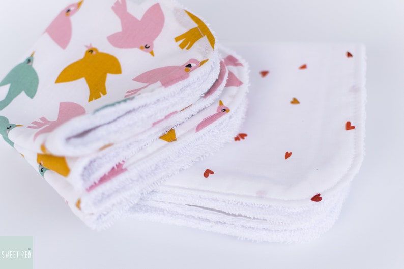 UTENSILO FABRIC BASKET & 4 Burp Cloths Gift Set, Baby Girl Gift