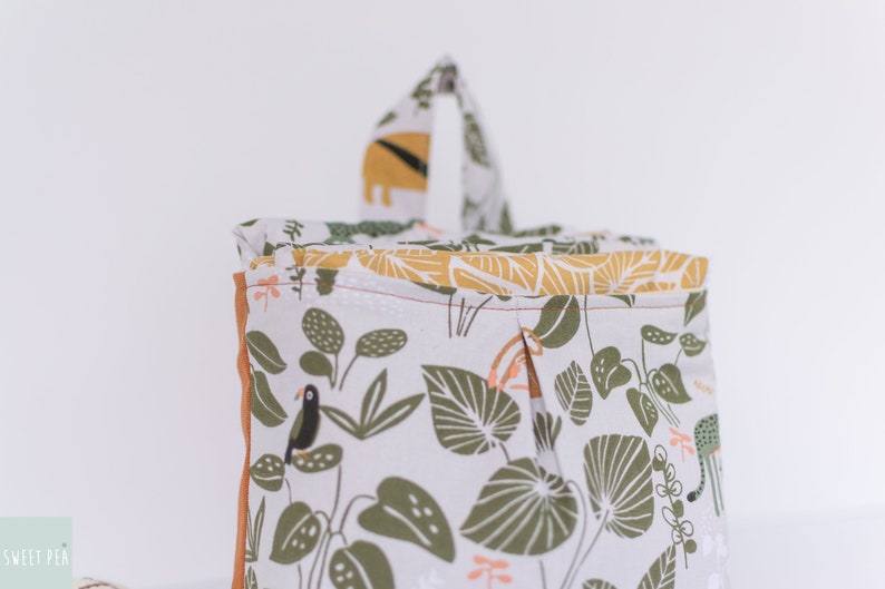 UTENSILO FABRIC BASKET & 4 Burp Cloths Gift Set, Gender Neutral Newborn