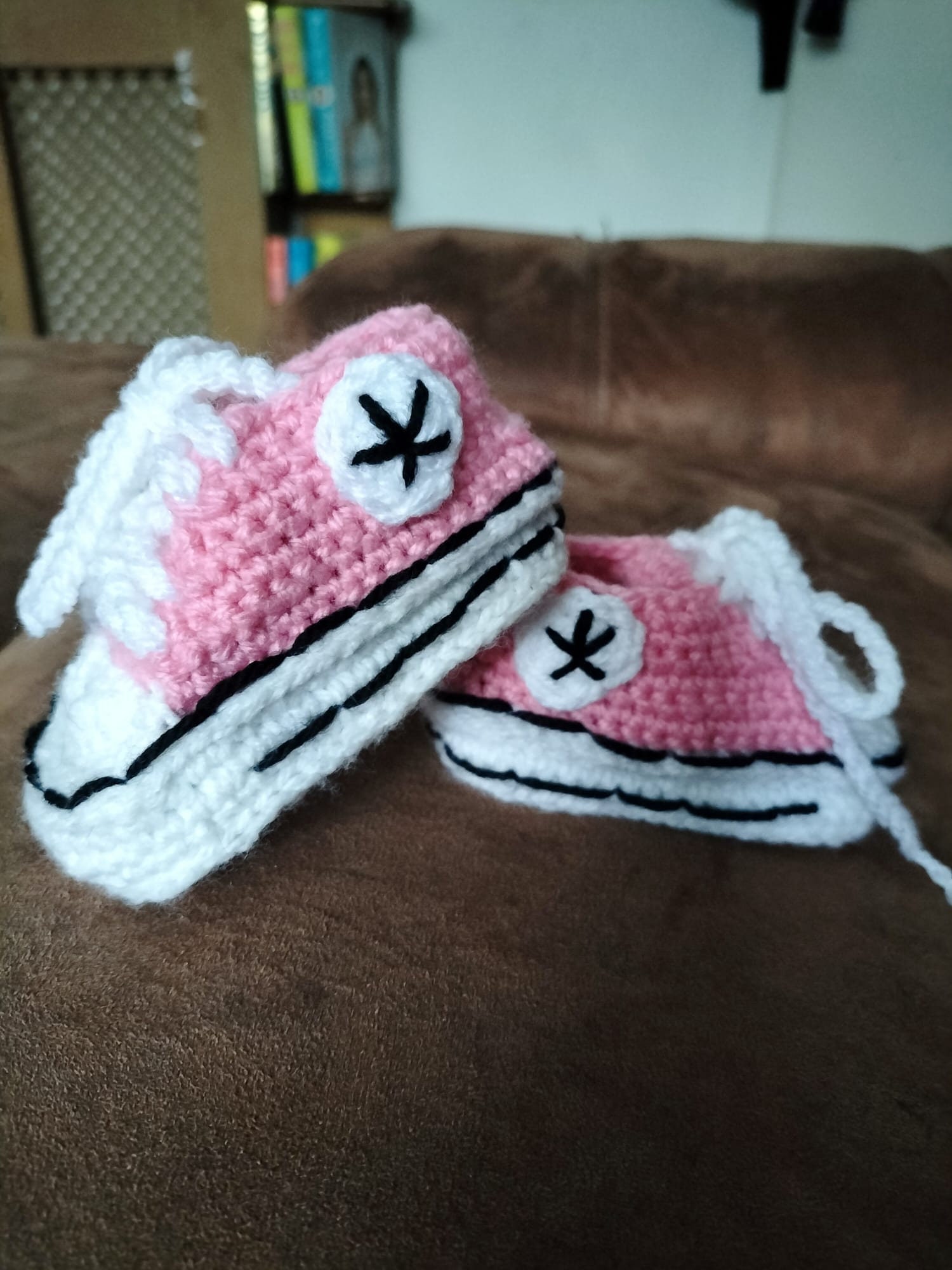 Newborn 2024 pink converse