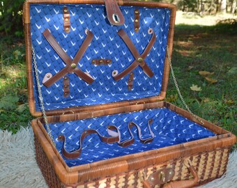 Large Grey Goose Wicker Picnic Basket Vintage Wicker Storage Basket