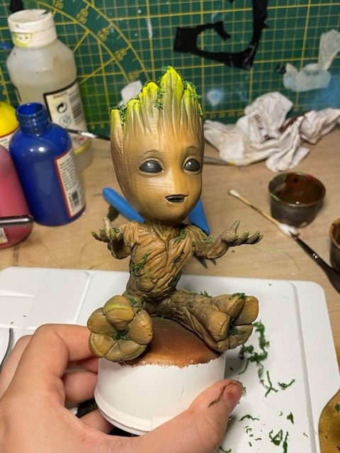 Joli bébé Groot planteur Avengers Infinity guerre fleur vase Marvel décor à  la maison cadeau de pendaison de crémaillère 3D imprimé porte-œuf de Pâques  je suis Groot -  France