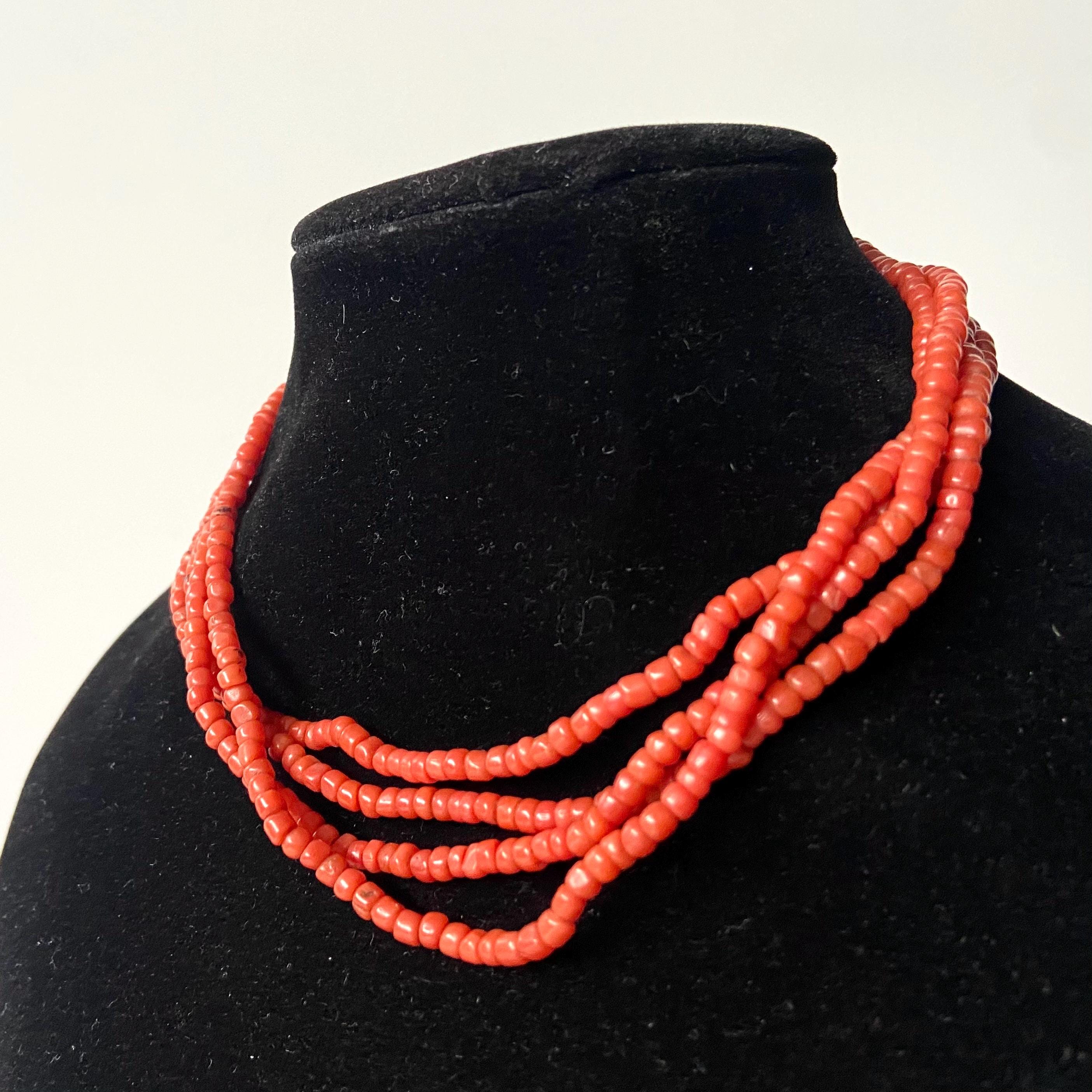 Collier Ancien En Perles De Corail Naturel - Longueur 43 Cm - Fermoir Or 18k Poinçonné - Occasion